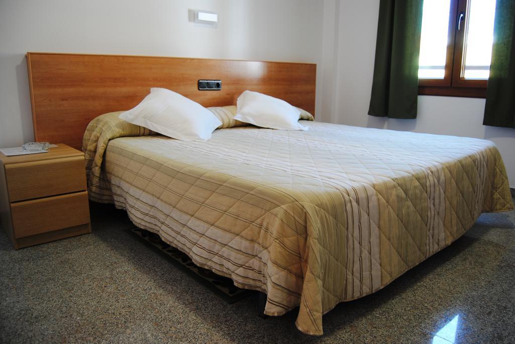 Hotel Albanta La Lantejuela Zimmer foto